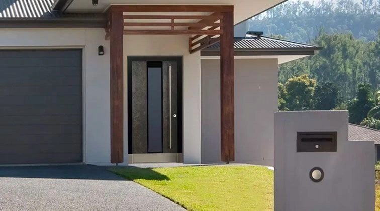 Ușă de exterior Ușă de exterior la comandă Kulttur