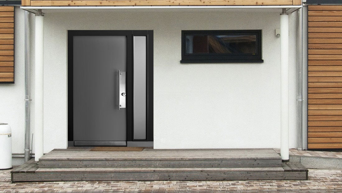 ușă de exterior model Danburit cu parte laterala