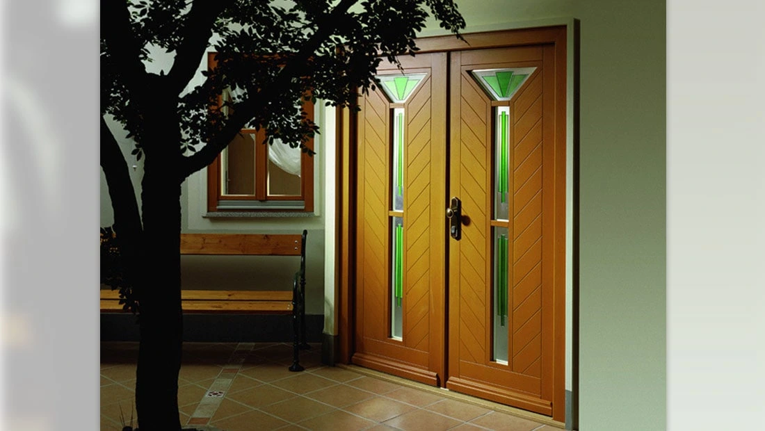 Ușă de exterior din lemn Lawa cu sticlă transparentă, două canaturi - Kulttur București