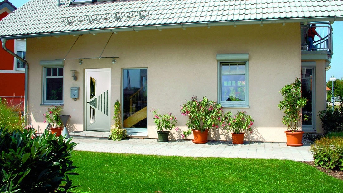 Ușă de exterior din lemn Magma cu sticlă satinată - Kulttur București