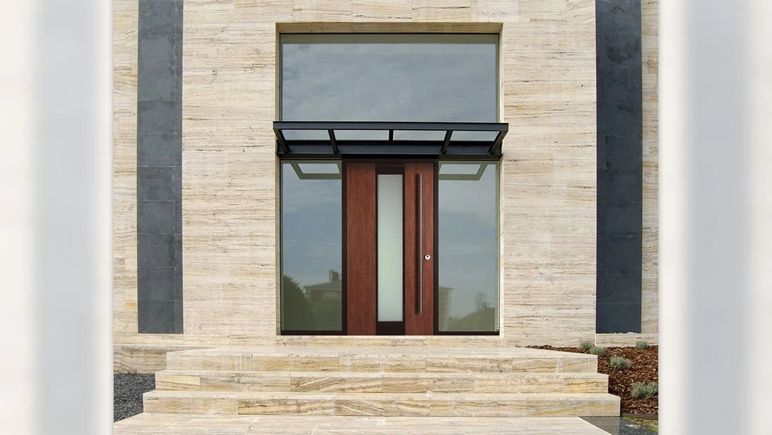 Ușă de exterior din lemn Opal cu sticlă V270 și panouri laterale - Kulttur București