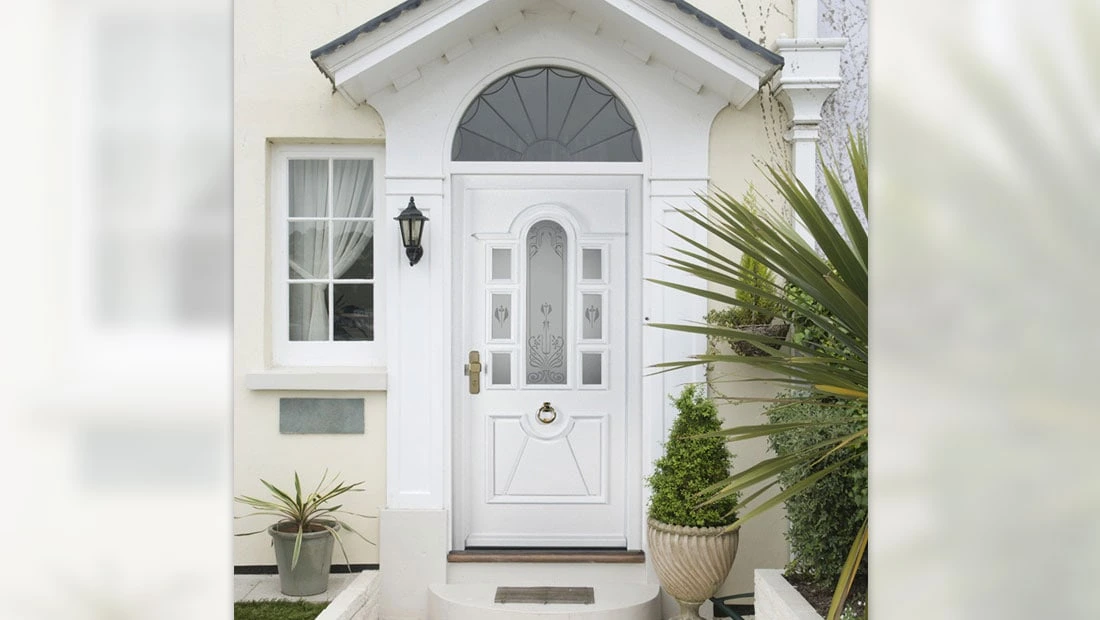 Ușă de exterior din lemn Peridot cu sticlă satinată - Kulttur București