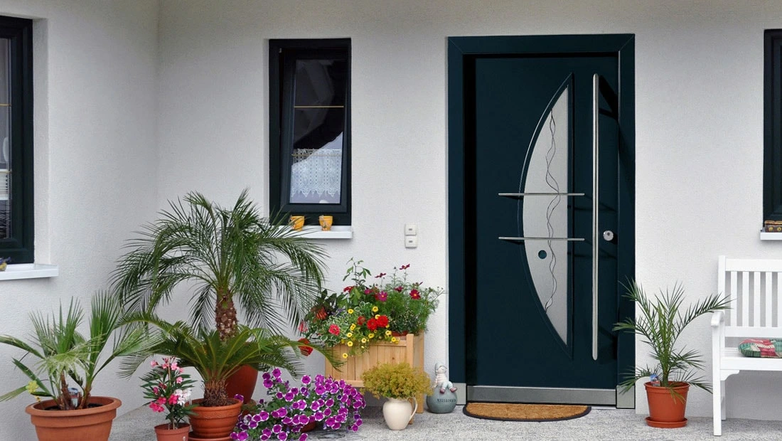 Ușă de exterior din lemn Swing cu sticlă satinată - Kulttur București