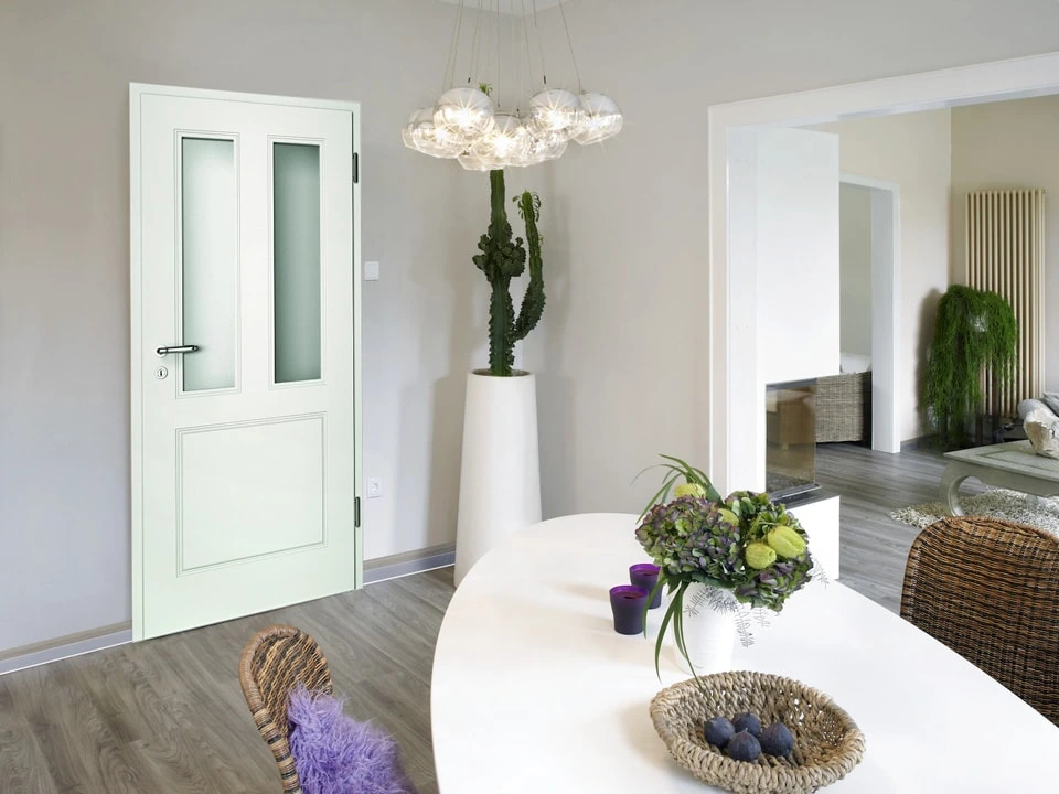 usa alba vopsita model Coutry cu sticla