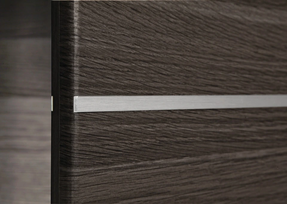 Usa de interior laminata Luana metal CPL